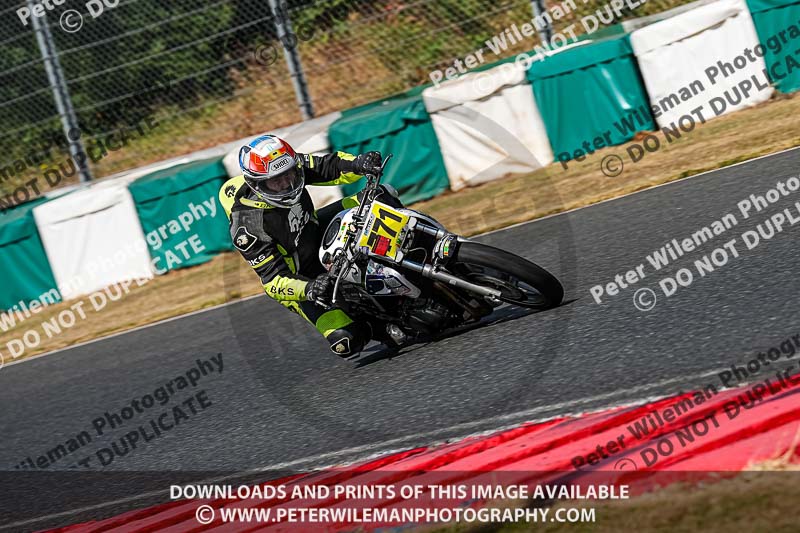 enduro digital images;event digital images;eventdigitalimages;mallory park;mallory park photographs;mallory park trackday;mallory park trackday photographs;no limits trackdays;peter wileman photography;racing digital images;trackday digital images;trackday photos